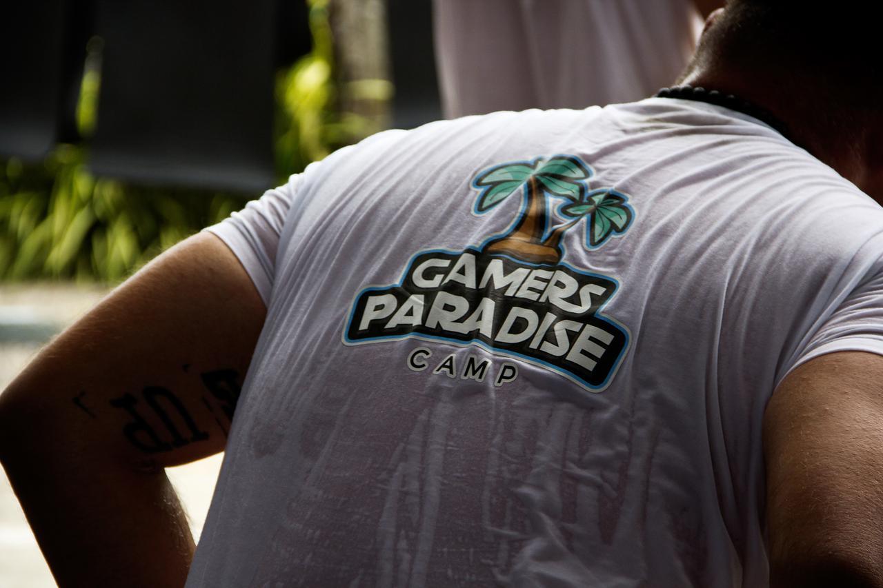 Gamers Paradise Hotel Chalong Buitenkant foto