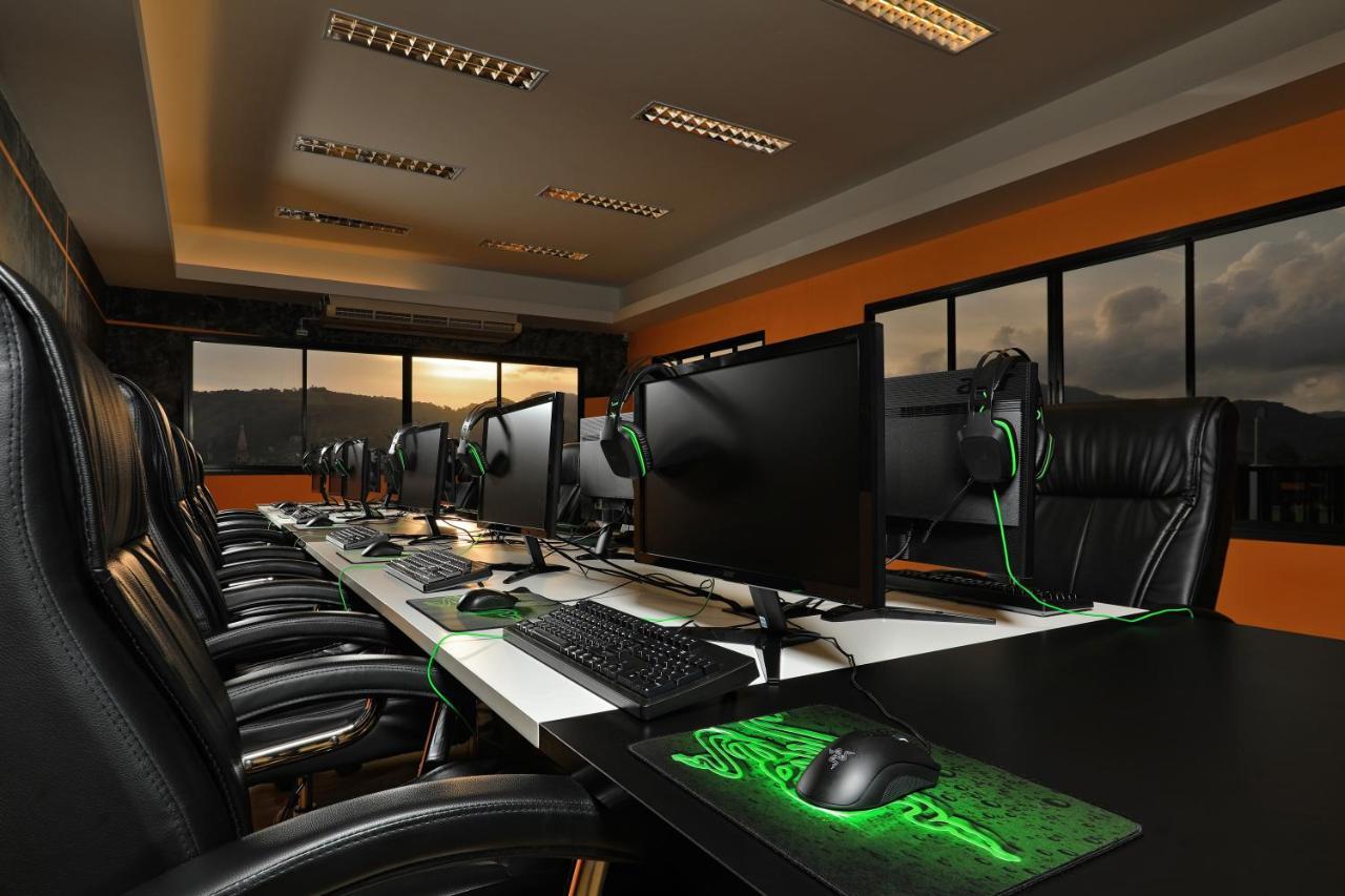 Gamers Paradise Hotel Chalong Buitenkant foto