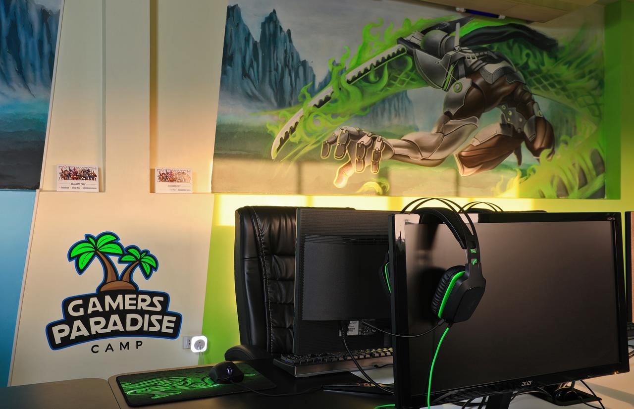 Gamers Paradise Hotel Chalong Buitenkant foto