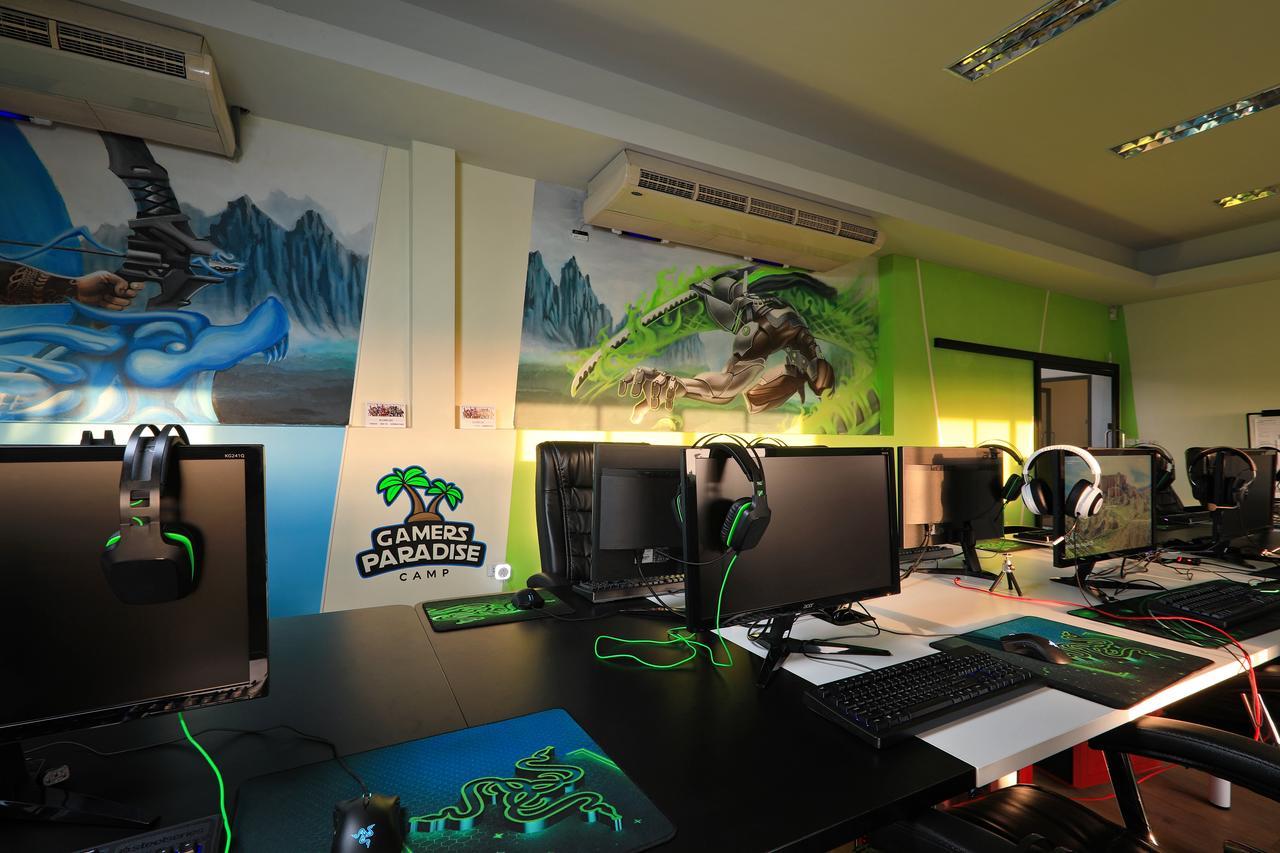 Gamers Paradise Hotel Chalong Buitenkant foto